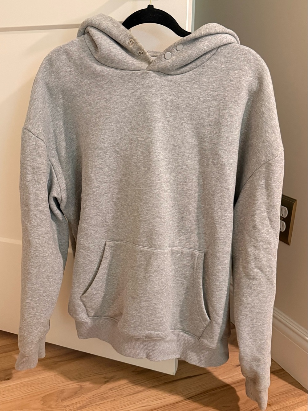 Classic Men's Gray Hoodie Sweatshirt